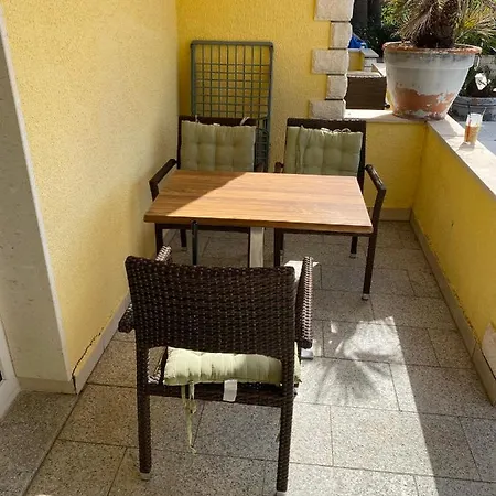 Apartman Apartmani Villa Mediterane